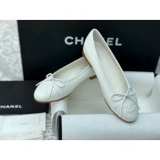 [팬더샵] 샤넬 CC 스티치 로고 레더 리본 발레리나 슈즈 화이트 Chanel