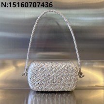 징 팩토리 보테가베네타 노트 온 스트랩 실버 717623 20*12*5.5cm 