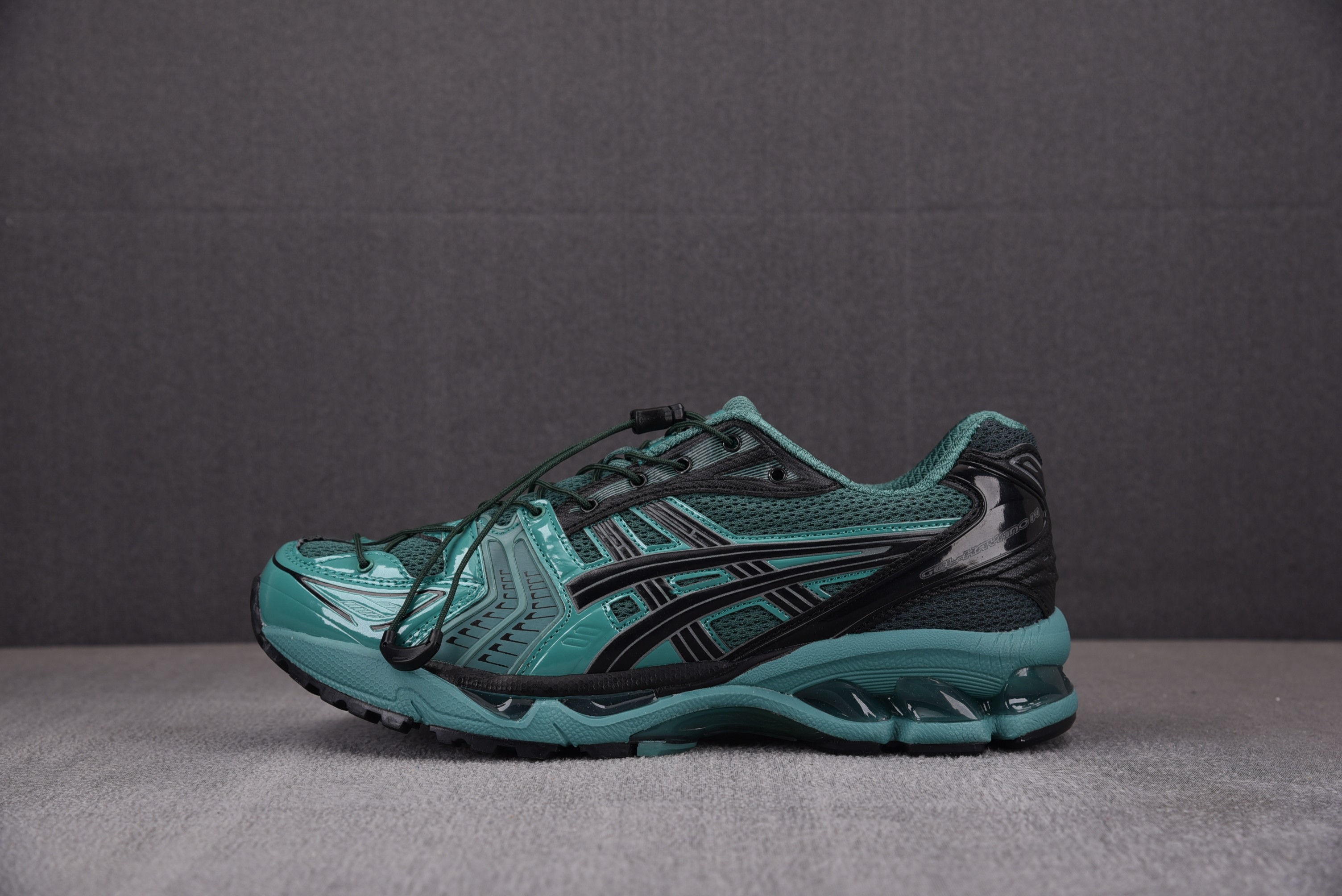 아식스 젤 카야 Unaffected x Asics Gel-Kayano 14 언어펙티드 그린 1201A922-300