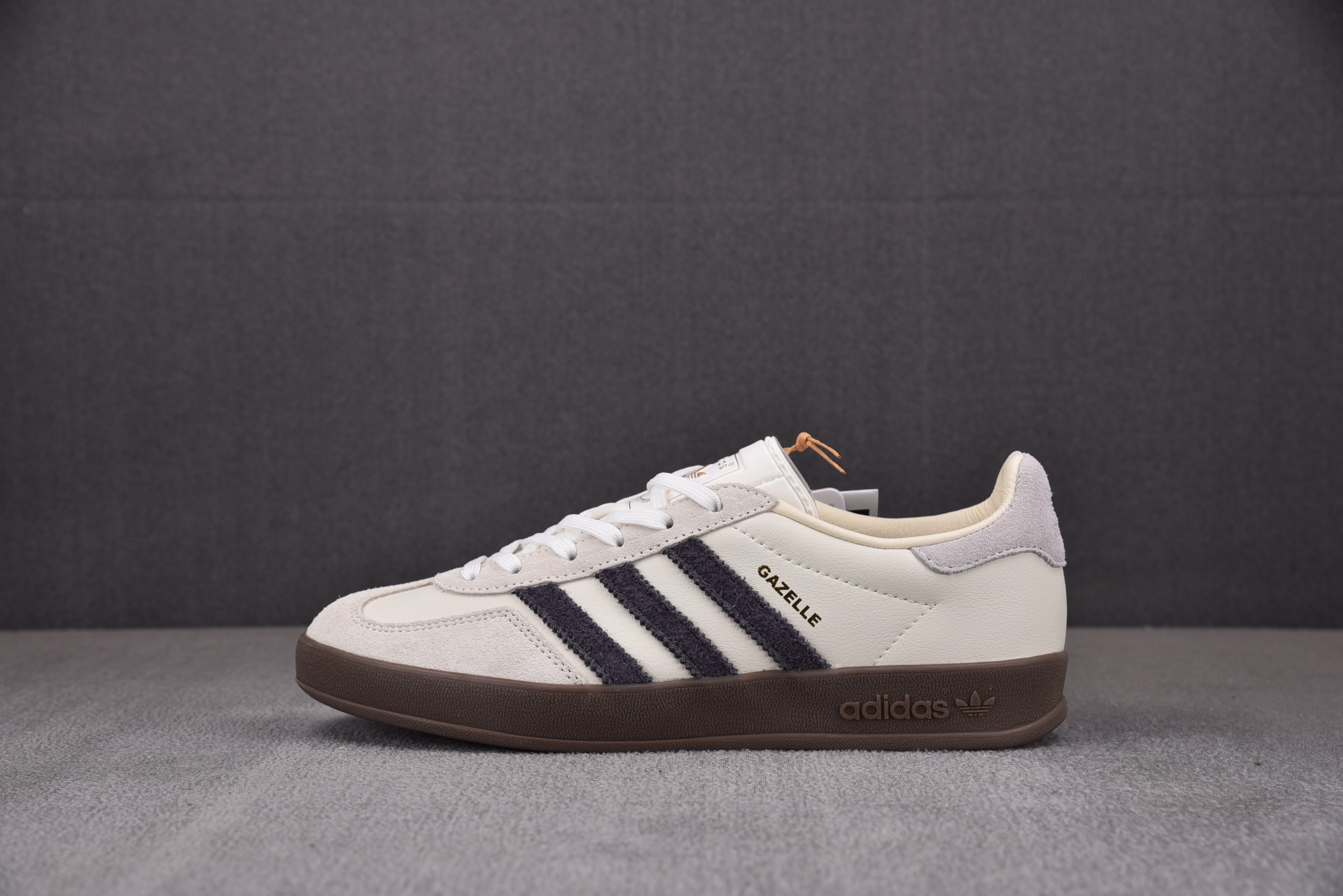 【TOP】AD Originals Gazelle Indoor 米黑 IH8548 아디다스