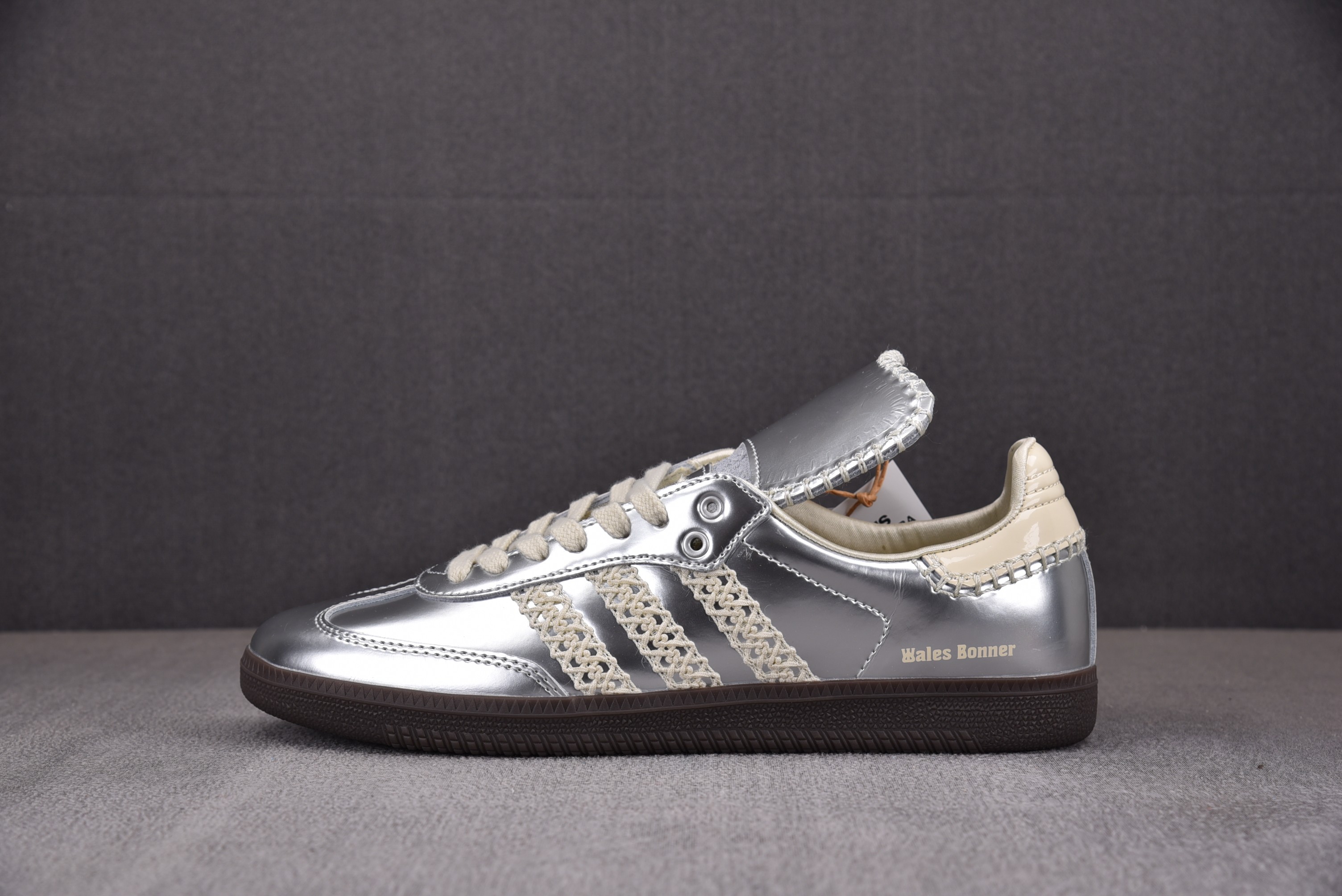 【TOP】Wales Bonner x Ad Originals Samba 联名板鞋 银色 IG8181 아디다스