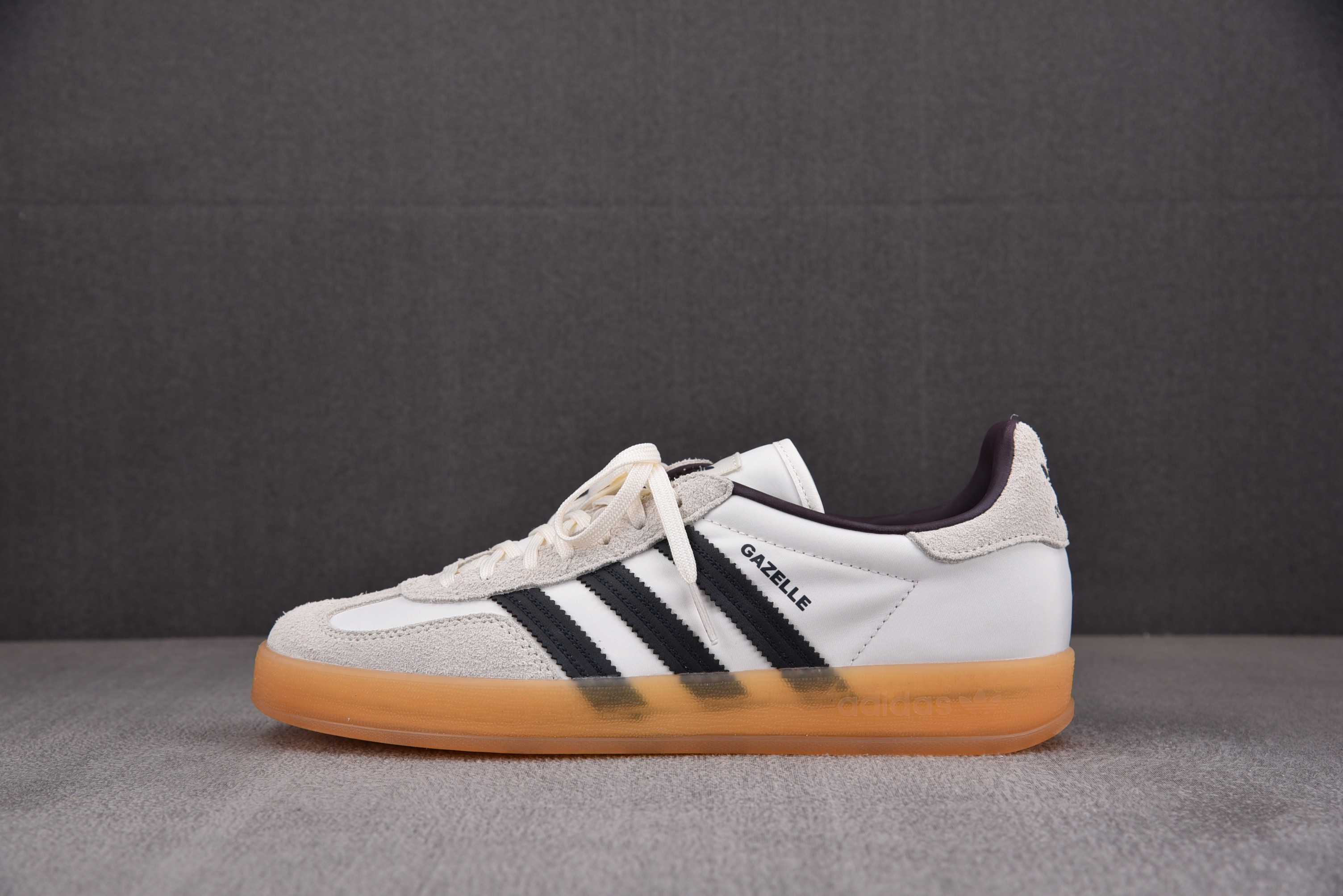 【纯原】Hikari Shibata x AD Originals Gazelle Indoor 白黑 IH9985 아디다스