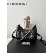 블랙프레임공장 프라다 리에디션 나플락 페이턴트 가죽 백 1BH204 22*18*6cm 블랙 