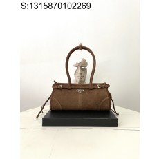블랙프레임공장 프라다 보니 미디엄...