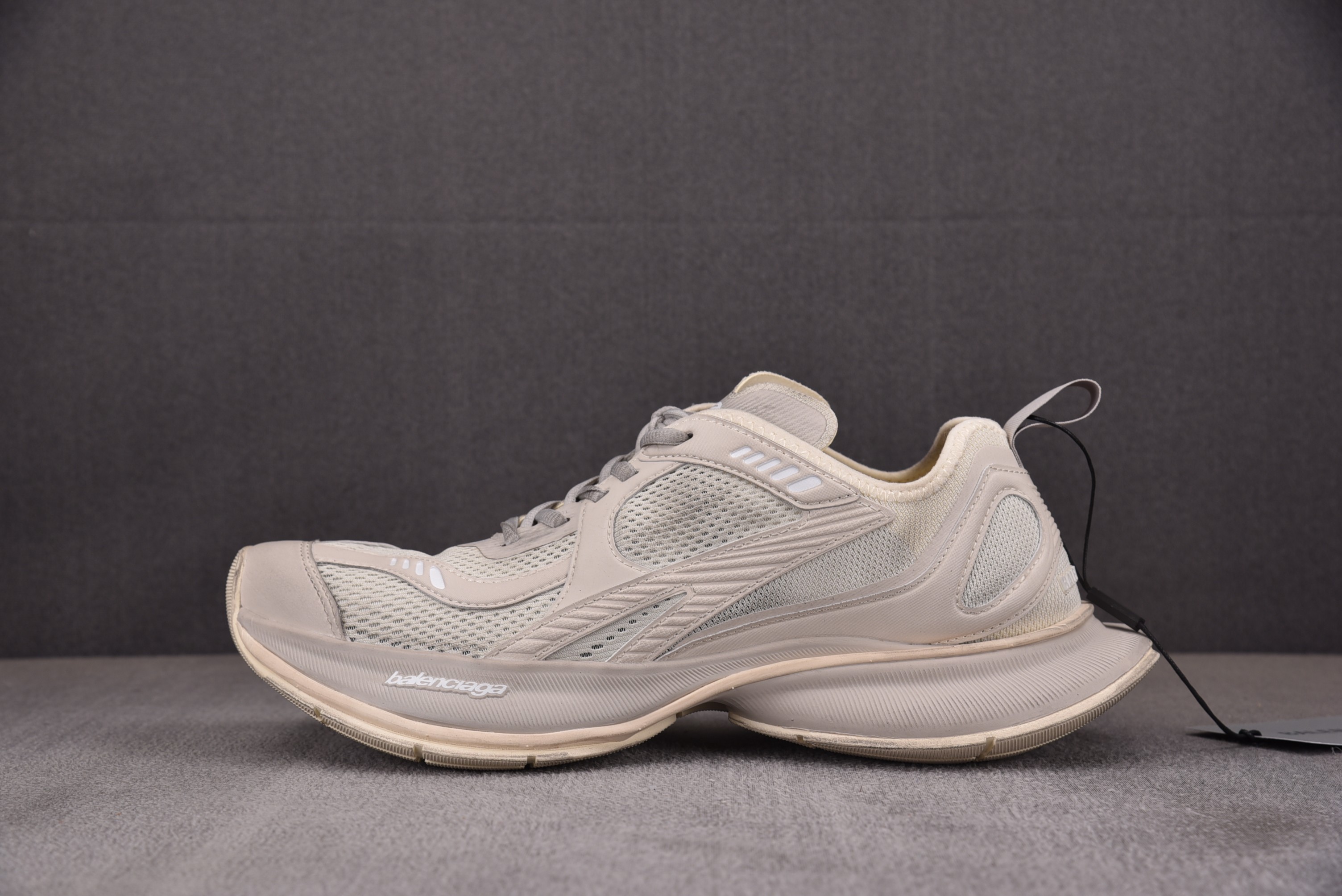 [XA]발렌시아가 서킷 Balenciaga CIRCUIT 베이지