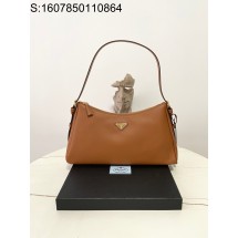블랙프레임공장 프라다 에메 라지 가죽 숄더백 1BC228 39*23*12cm 꼬냑 