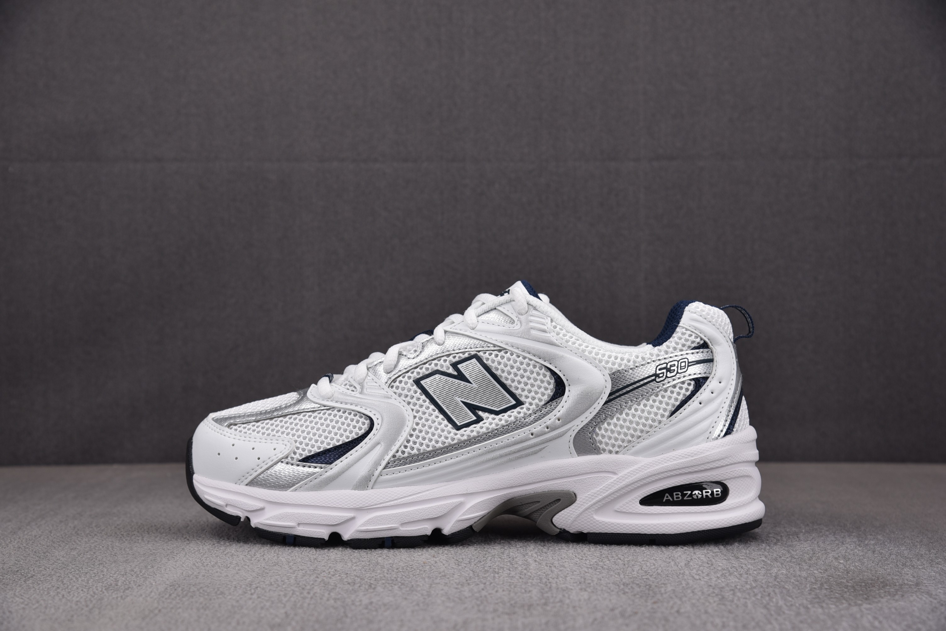 [PB]뉴발란스 New Balance 530 White Silver Navy 화이트 실버 네이비 MR530SG