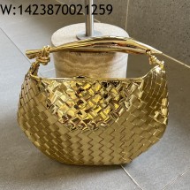 징 팩토리 보테가베네타 사르딘 716082 골드 33*20*4cm