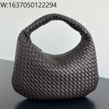 징 팩토리 보테가베네타 베네타 856737 44*28*5cm 폰단트