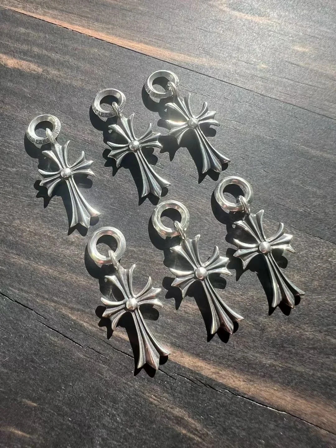 [auk 셀러] Chrome Hearts 크롬하츠 십자가 실버 싱글 펜던트
