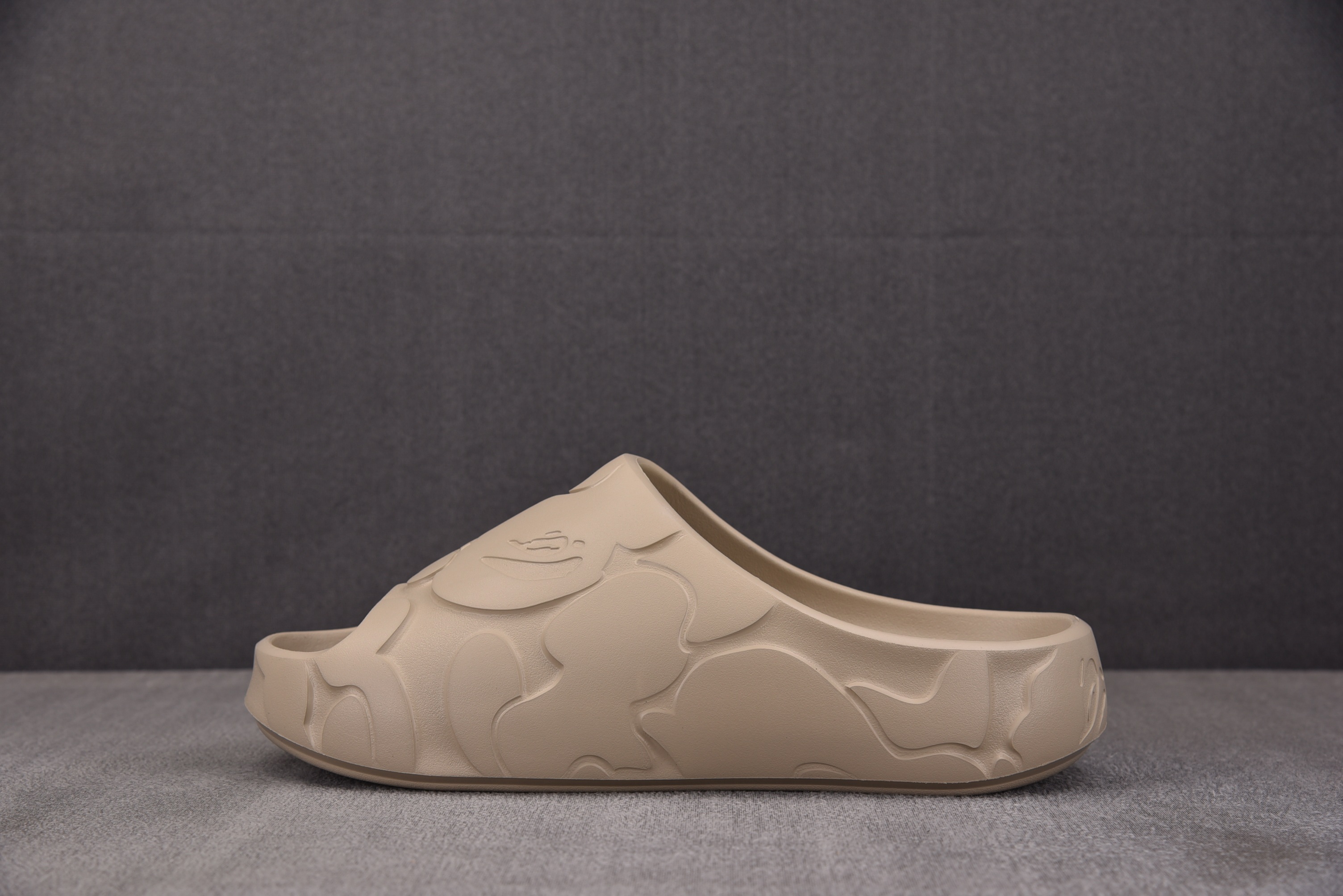 【纯原】BAPE EVA 자두 베이지