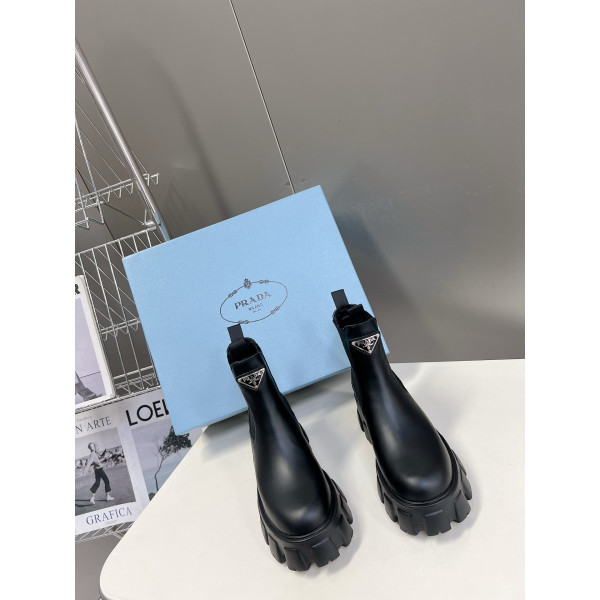 AN3 프라다 26FW 모놀리스 브러쉬드 첼시 부츠 블랙 6cm